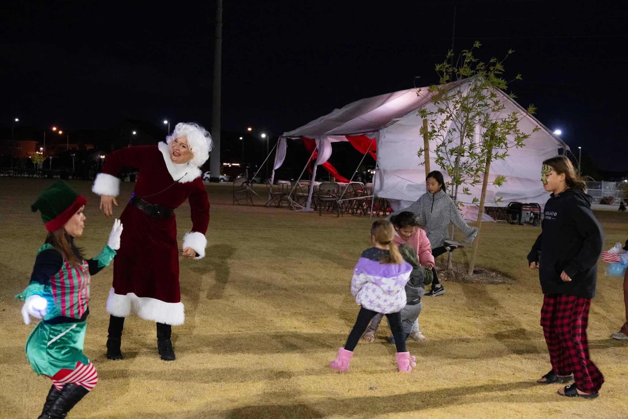 2nd Annual Holiday Extravaganza
